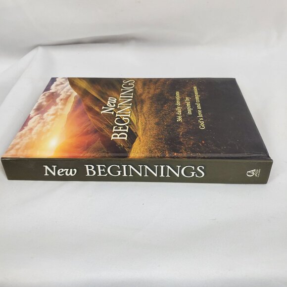 New Beginnings 366 Daily Devotions Inspired By Gods Love and Compassion Hardback - Picture 5 of 11